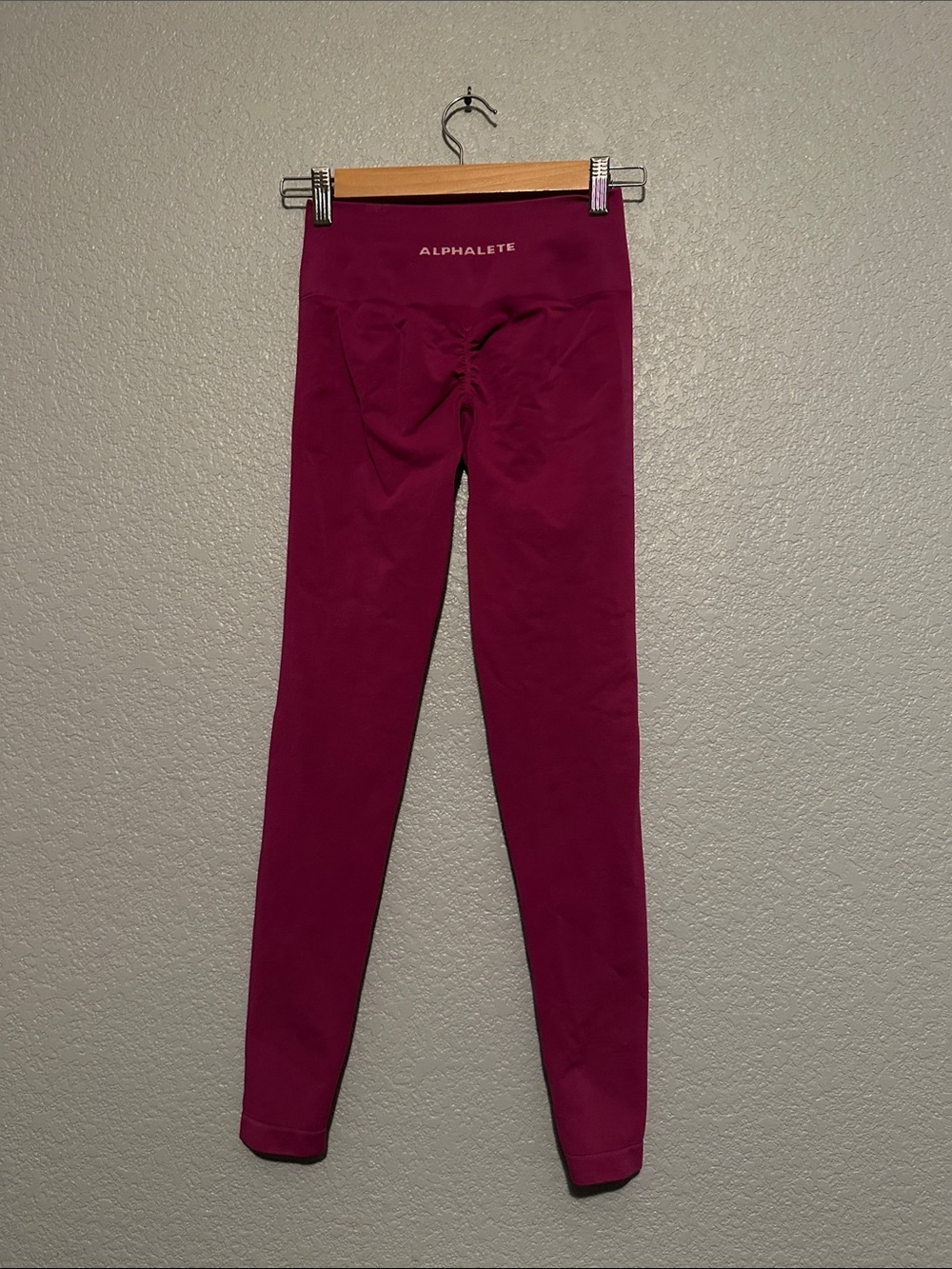 ALPHALETE Pump Mid Rise Legging - Picture 8 of 10